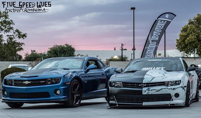 oneautomovement's tweet photo. If you haven’t seen the black and marble Camaro it’s amazing. Well done to not go gloss on the wrap. Repost from @kaitlynkatsaros - Front end Friday with @decepticon.in.disguise 💦 #oneauto_movement #camarolife #carsofaz #oneautoevents https://t.co/bWCtvsHItL https://t.co/aDiWVNVXnA