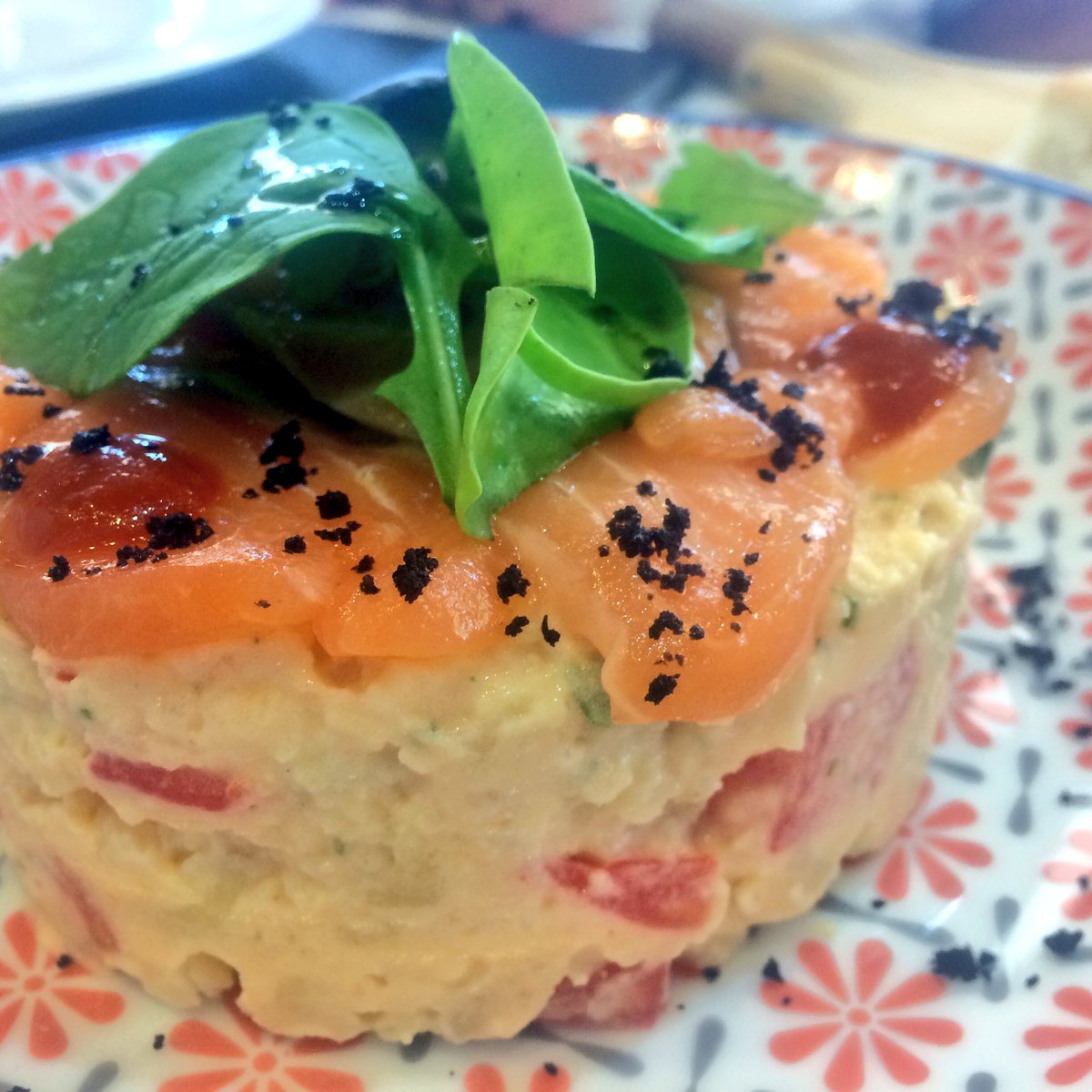 patrilladas's tweet photo. Producto y precio con vistas al mar. 🐠🌊 Es posible en #dailygastrobar de @manuelalonsof en #Daimús.  @conmuchagula #conmuchagula https://t.co/6ip4CPgSAX