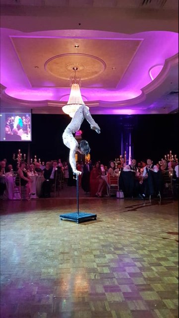 RobertJeannePE's tweet photo. Please share and follow @RobertJeannePE  and see how they've been hard at work this summer! If you're looking to spice up an event or are an artist please contact info@robertjeanne.com 

#events #corporate #acrobat #toronto #handbalancer #rhythmicgymnastics #circus #clients https://t.co/pUouv3LEzm