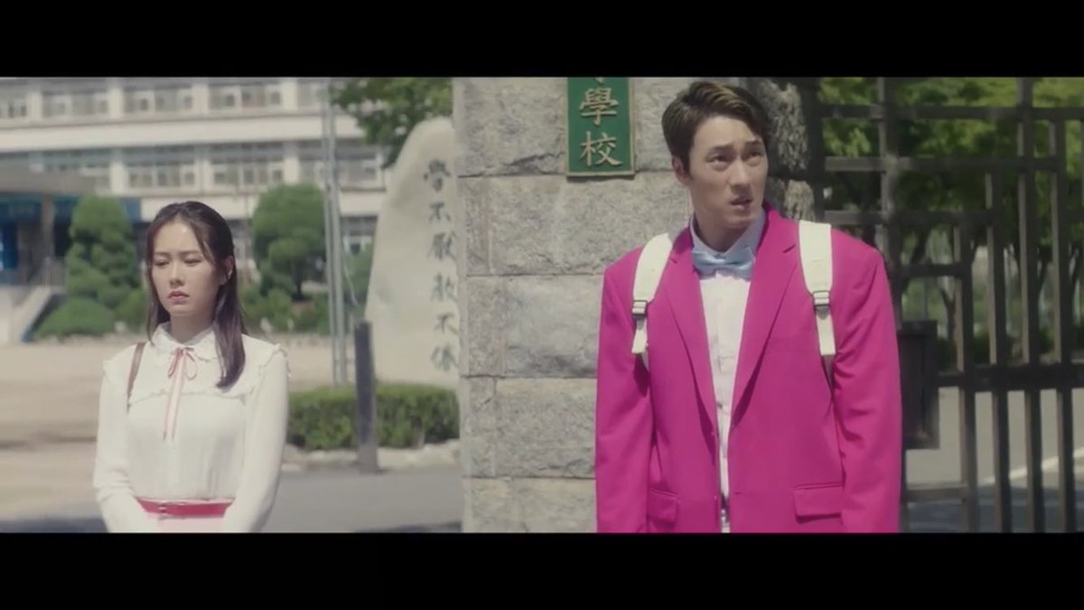 ccanwater's tweet photo. Yiğidimi ne hale getirmişler pembe ceket ne 😂 #SoJiSub #BiWithYou https://t.co/lBgQ771jxW