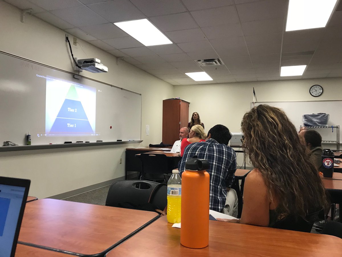 4realCoachHill's tweet photo. Another great session #504 #RTI #rockwallisd #professionaldevelopment #iloverockwallisd https://t.co/nLu3K8sS2S