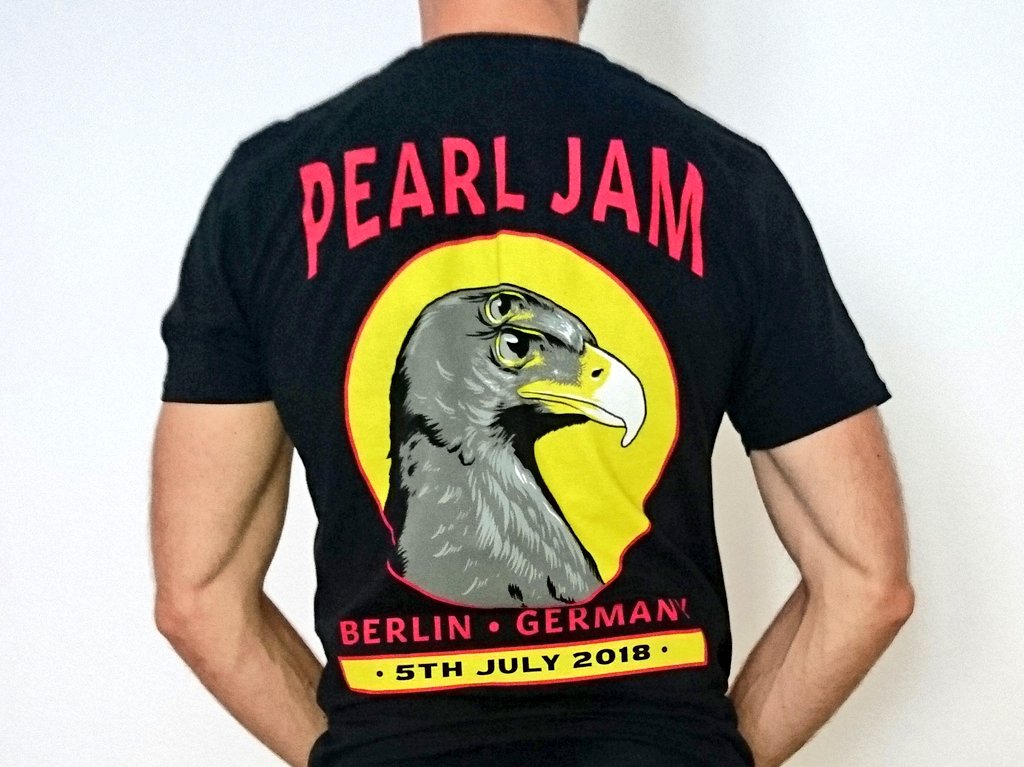 #bandshirtfriday today with <a href="/PearlJam/">Pearl Jam</a>