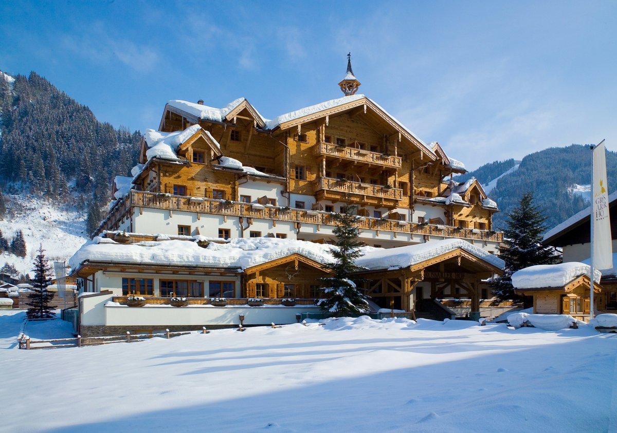 Ski Bespoke tweet media