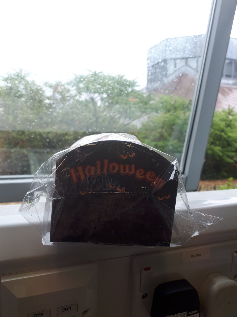 PershoreCops's tweet photo. First rainy day for weeks but didn't realise it was October already !! #cakeoffence #doughnuts #halloween https://t.co/pjElzldgnh