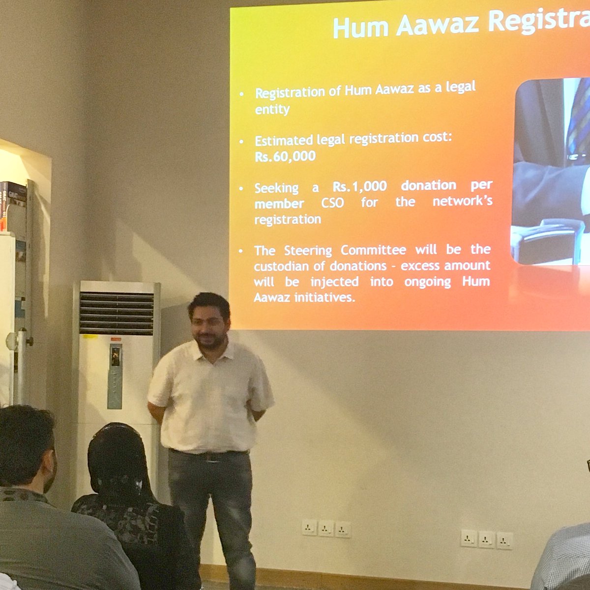 HumAawazPk's tweet photo. #FaisalKapadia from #MindMapCommunications talks about the way forward for #HumAawaz’s as an organisation - #HappeningNow at #PACC.
#Karachi #CivilSociety #HumAawazPK https://t.co/T4XkKBWww1