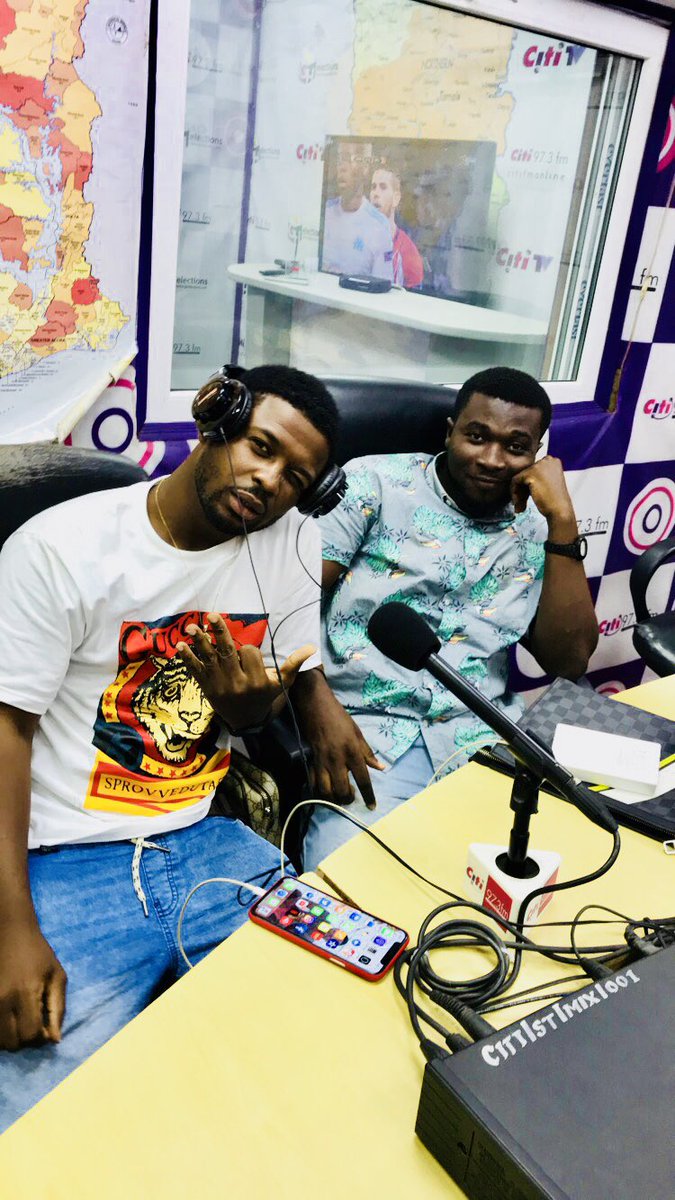 ohenemantse's tweet photo. The realest I have ever seen @Jeteygh “Singbad” 🔥🔥🔥💯#supernovarecords #GhanaMusic https://t.co/hWWu5f6Yup