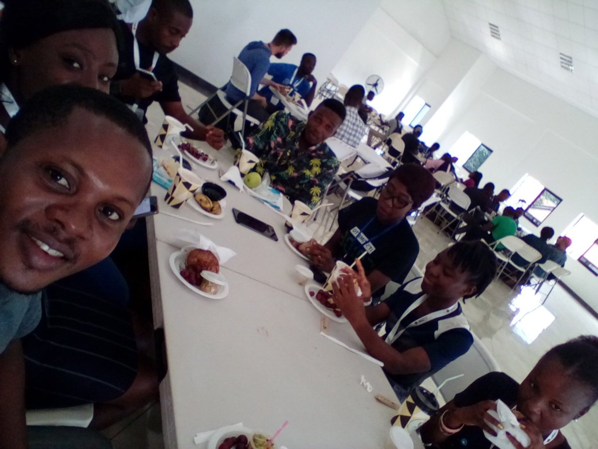 mcqueccu's tweet photo. It's breakfast Brunch Distin @PyconGhana with @PamieXaxhex @agyei_christyn @danielajisafe @teye_martha @OkyereVan #pycon #pyconghana #pyconghana2018 @Honodehub #leafecodes https://t.co/HYwq5fZq5a