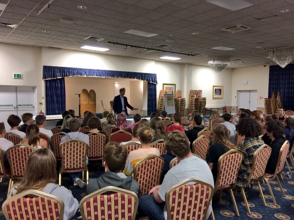 CarlKnightBD's tweet photo. Fantastic to have @Tobias_Ellwood visit our @NCS programme here in Bournemouth - Insightful to hear of his involvement in #NCS from the planning stages, a reference made to the young people while planning their own social action projects! Inspiring talk &amp; a true supporter of #NCS https://t.co/wgRJx32VVT