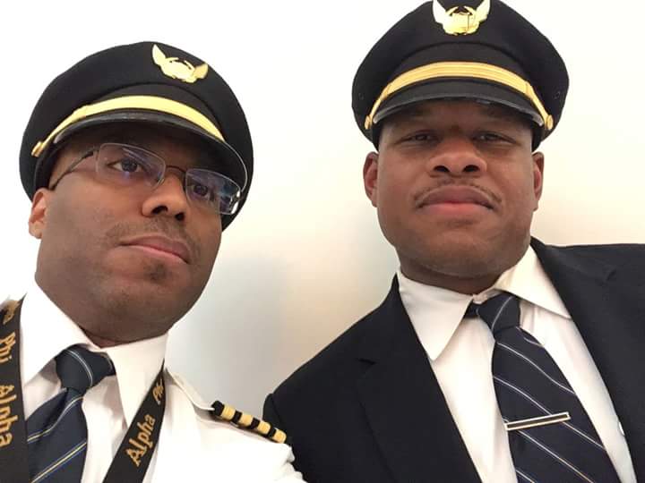 magazine_right's tweet photo. Happy Flyday!
#FlyRightMag https://t.co/VjP5IUYmkX