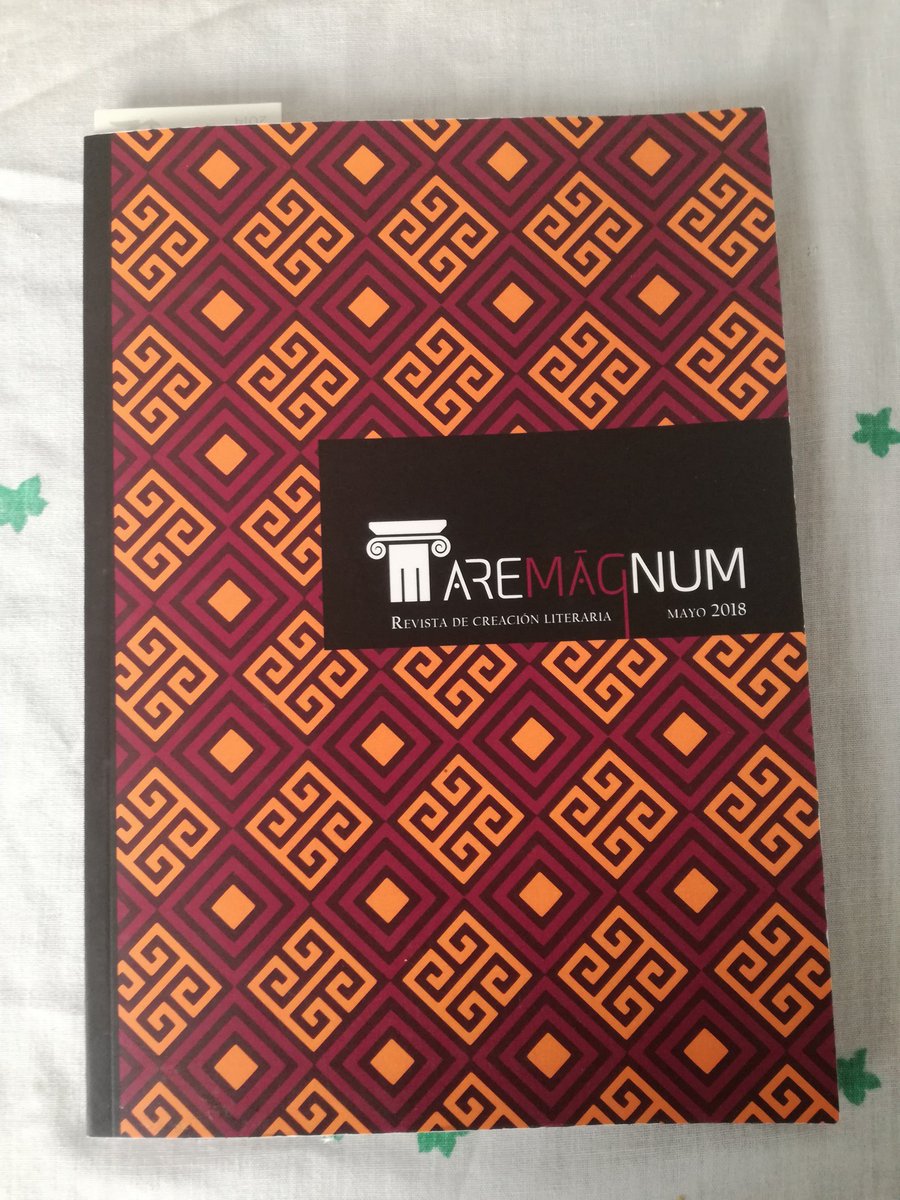«En el centro de la habitación, una cama de hielo.
La mujer se despoja de su camisa de humo y se descalza luego de todas las palabras (...)

Una mujer flotando sobre un mar de aguas negras».

Extracto de 1 precioso poema de <a href="/trinidadgan/">Trinidad Gan</a> para la revista de <a href="/Edmaremagnum/">Ediciones Maremágnum</a> 💙