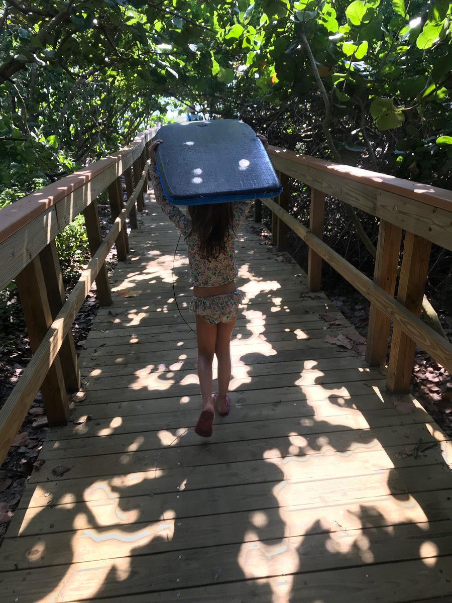 McHenryPEO's tweet photo. #SummerFunFriday with Team McHenry! Here are some great shots of #EricaWhyman and her beautiful family enjoying #summertime! ποΈ https://t.co/VM0p9c80lC