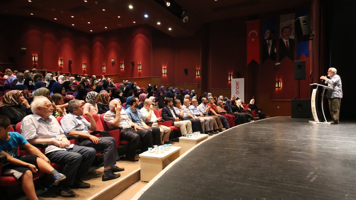 Halit Bekiroğlu (@halitbekiroglu) on Twitter photo 45 günde Arapça öğrenmek herkes için mümkün, hem de kolay ve etkili bir şekilde...
Yabancı dil öğretimi, üzerinde hassasiyetle durulması gereken bir konu...
Bugün, Arapçayı kısa sürede konuşmayı öğrenen 85 öğrencimizin mezuniyet gününe katılarak heyecanlarına ortak olduk. 45 günde Arapça öğrenmek herkes için mümkün, hem de kolay ve etkili bir şekilde...
Yabancı dil öğretimi, üzerinde hassasiyetle durulması gereken bir konu...
Bugün, Arapçayı kısa sürede konuşmayı öğrenen 85 öğrencimizin mezuniyet gününe katılarak heyecanlarına ortak olduk.