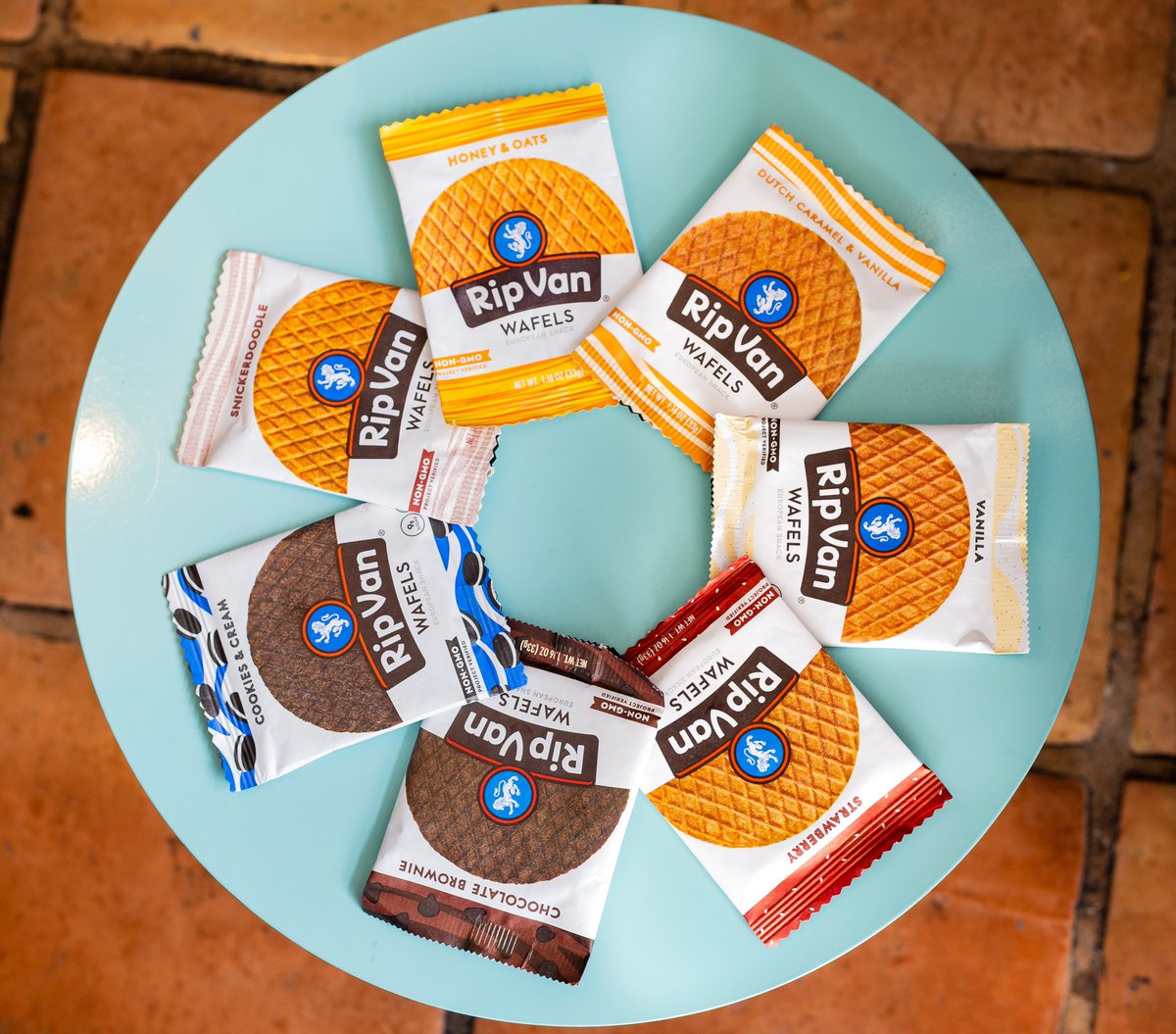 RipVanSnacks's tweet photo. Can't pick a favorite? Neither can we. Mix and match all weekend. #ripvanweekend #wafels #ripvanwafels  #weekend #friday https://t.co/nEo6QPKWIC