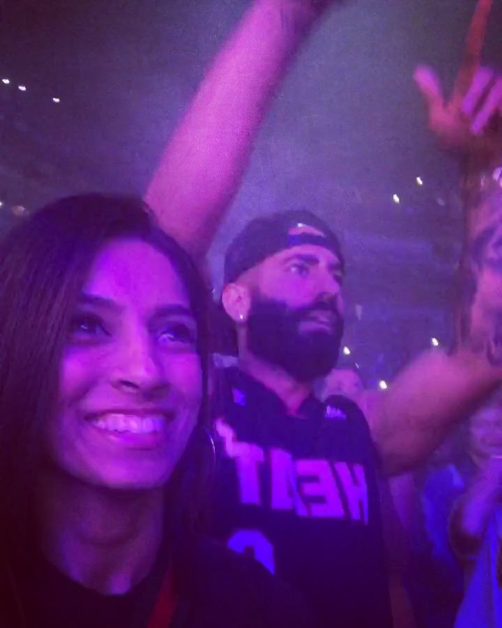 YouSimWorld's tweet image. Fam, our own King Rose ❤️was in RARE FORM at #KODTour LN!! 

Check out clips below!! 

Are @fousey &amp;amp; @showluciano90 UP NEXT in the rap game?? 

News??

#STAPLESCENTER #LOVEARRIVES #JULY15 
#Simmis1Milli #Yousefs1Milli #Fouseys1Milli 
#KINGROSETHEARTIST
#KINGROSETHERAPPER🌹