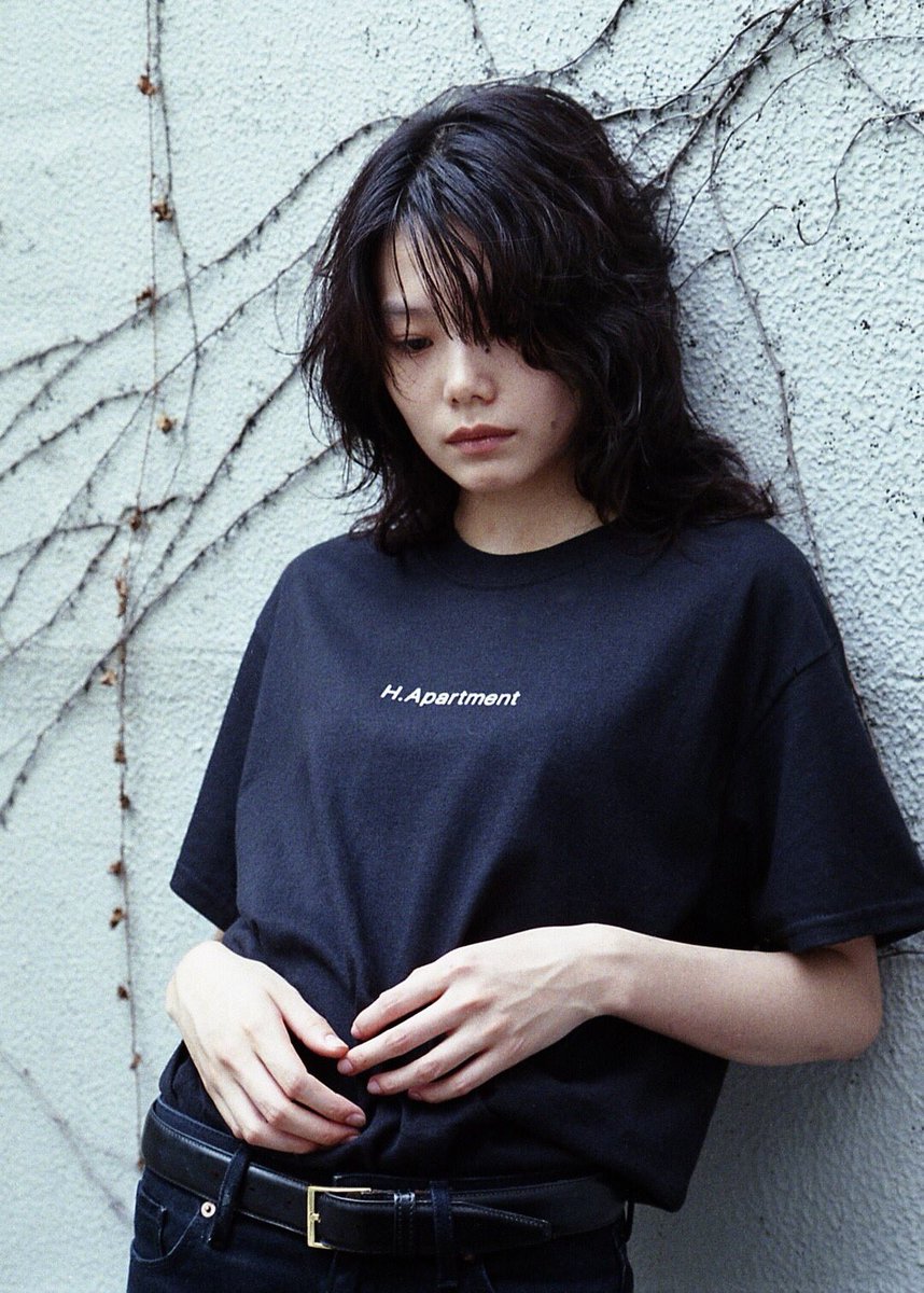 山本奈衣瑠 私も大好きな雨のパレードのグッズのモデルをさせて頂きました Tシャツのバックプリントも この撮影をしてくれた 伊崎くん の写真です イケてる グッズめちゃカワです 山本奈衣瑠 私も大好きな雨のパレードのグッズのモデルをさせて頂きました Tシャツのバックプリントも この撮影をしてくれた 伊崎くん の写真です イケてる グッズめちゃカワです