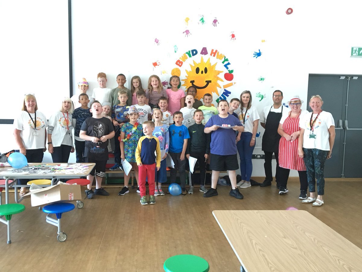 SHEPALC's tweet photo. Thanks to our fabulous children, our parents and our partners for making the summer scheme such fun #SHEP2018 #foodandfun . Well done Team SHEP. @abertillery3_16 @BlaenauGwentCBC @Aneurinleisure https://t.co/Ax0uGj33Na