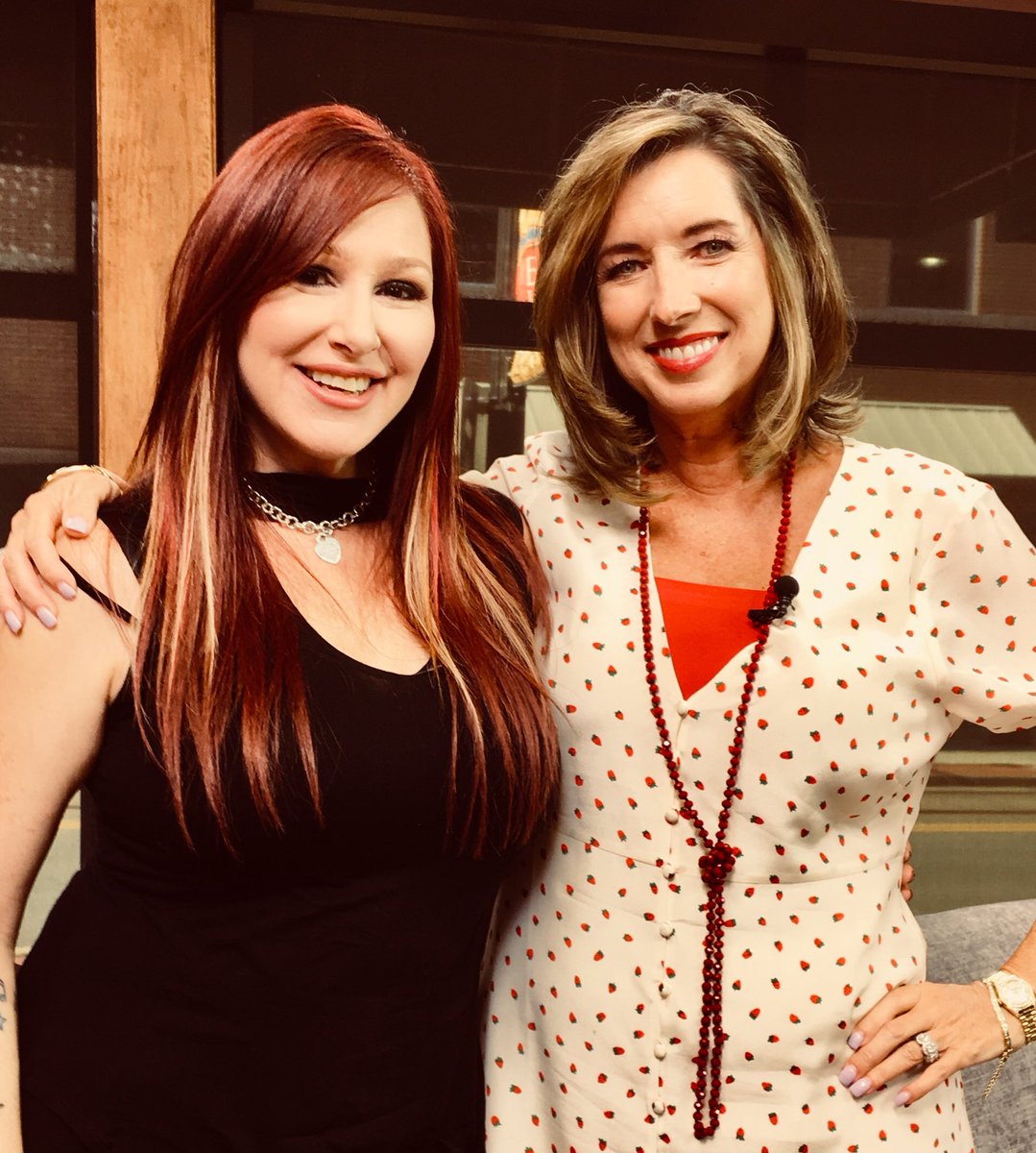 KATVMelinda's tweet photo. “Children Behave!” Such a pleasure meeting @tiffanytunes today on @KATVNews. So kind and down to earth! I was just starting in AR tv in 1987 when she was rocking it out at the mall! Her free concert is tonight 7pm @ParkPlazaMall. Bring a canned good to donate for hunger relief. https://t.co/lkUg4LvCil