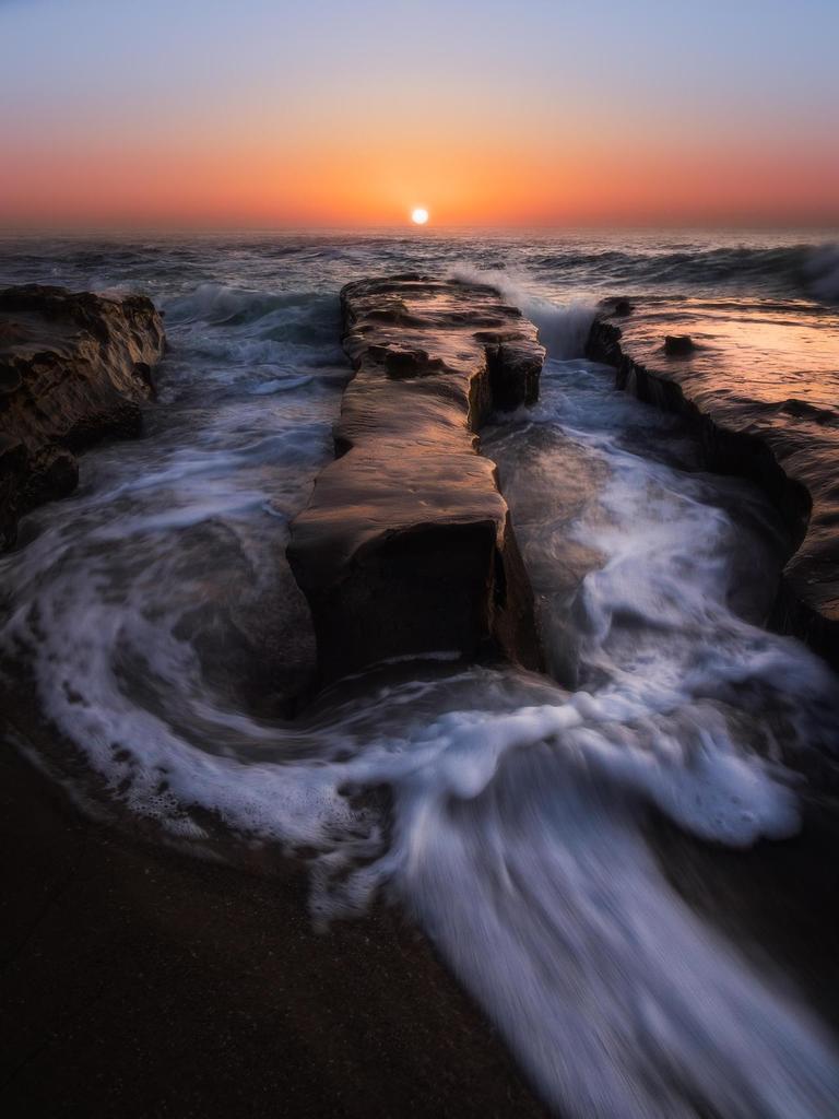 Smokey Sunset at La Jolla Cove, California [OC] [3888x5184] - Ignitedit - #travel #photography

amazinglybeautiful.photography