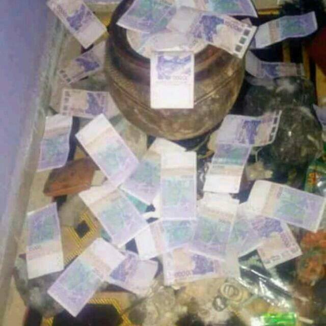 *MAITRE Aziza À VOTRE DISPOSITION*
> *PORTEFEUILLE MAGIQUE*
> *CALEBASSE MAGIQUE*
> *VALISE MAGIQUE*
> *PROBLÈMES DE COUPLES*
> *FINIS LES MALADIES*
> *LOTTO*
> *PROBLÈME DE JUSTICE*
> *WHATSAPP OU APPEL* AU +229 69783728
Gmail : grandmaitremaraboutaziza@gmail.com