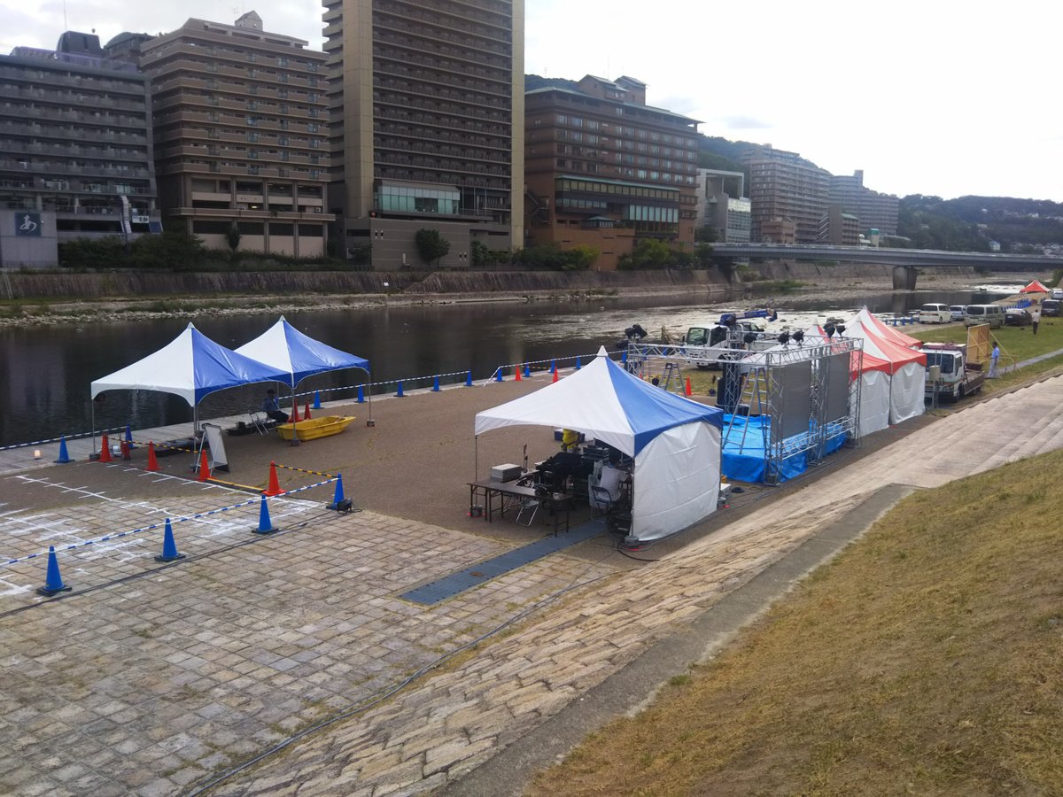t23hanabi's tweet photo. いよいよ明日、宝塚23万人の花火大会開催です！
皆様のお越しをお待ちしています！

→線香花火大会当日受付開催します！受付は16時～17時まで！ https://t.co/ofopzT2gUC
