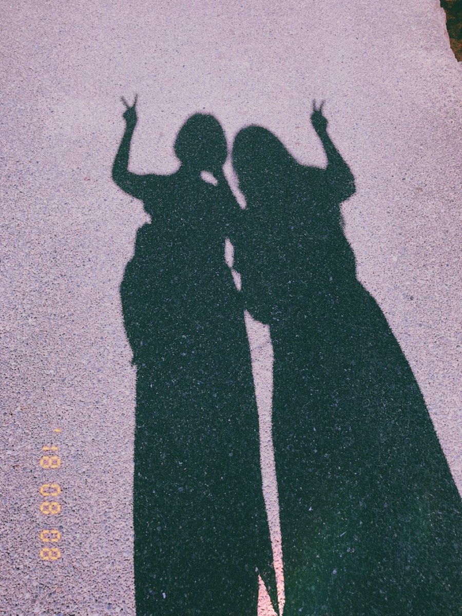 xiukyoongbb's tweet photo. so sad our cbx tour is over i already miss it ㅠㅠㅠㅠ but it was an amazing vacation that i’ll treasure forever ❤️ special thanks to Mon for being an awesome travel partner and friend! would not have been the same without you 👭💕
#travelwithcbx #ㅁㄹ_여행 #레츠기릿 https://t.co/AWLnNkuqJF