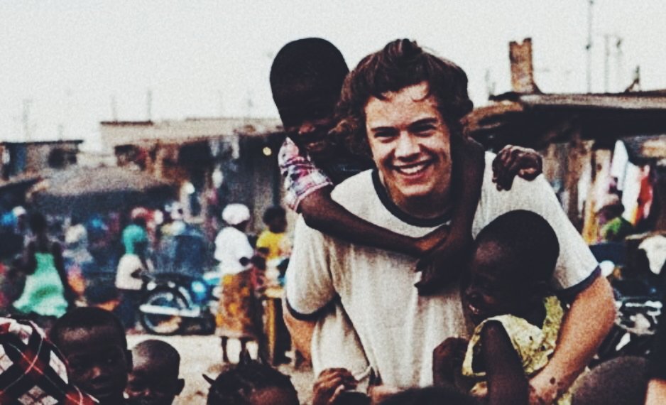 scretacct's tweet photo. Harry Styles everyone!!! #TeenChoice #ChoiceFandom #Directioners @onedirection https://t.co/N3c3Ky0fz1