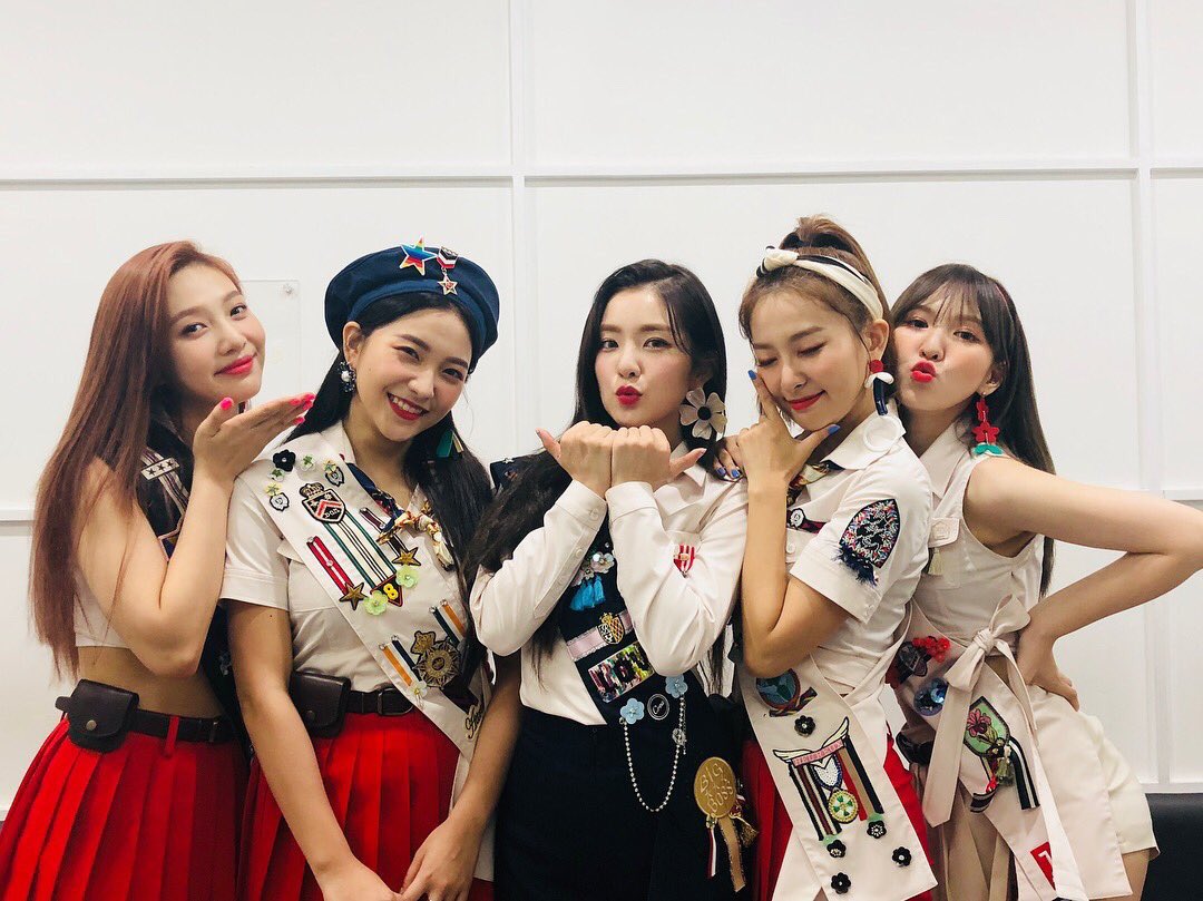 RedVelvet_Mx's tweet photo. [#OFFICIAL🍉| 180810]
Actualización de la cuenta oficial de Red Velvet en Instagram . https://t.co/D3hn4ZAgmQ