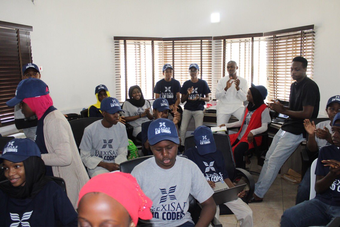 FlexiSAF's tweet image. Aaand its a wrap for Kid-Coders Abuja 2018. 2 weeks of app building, game design, animation & more, done ✅
To our brilliant #KidCoders, Go out & be great!