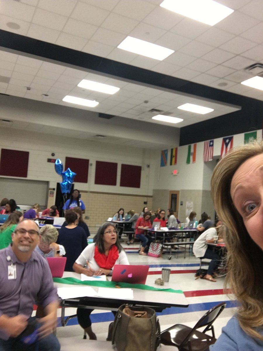 So excited to be connecting &amp; learning with Wallace today! #tnlwayshere, #risdgreatness, #risdconnects@sssrisd, #webuild. 😊