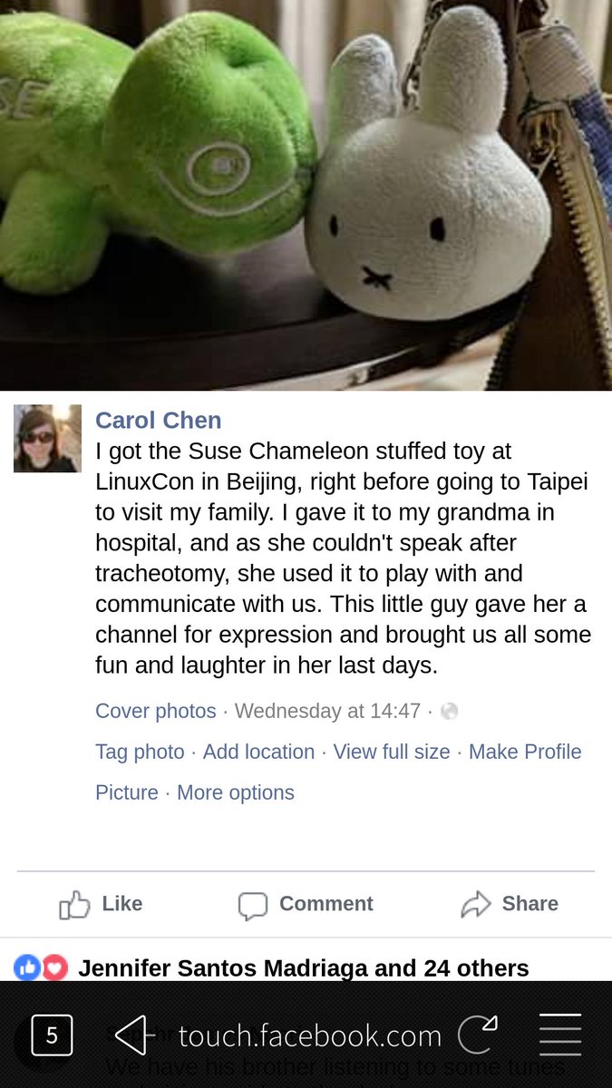 cybette's tweet image. Wanna thank the guy at the @suse booth at #LinuxCon #Beijing for letting me have this stuffed Geeko (instead of socks that I drew from the WeChat contest). Although maybe my grandma would have turned the latter into sock puppets...