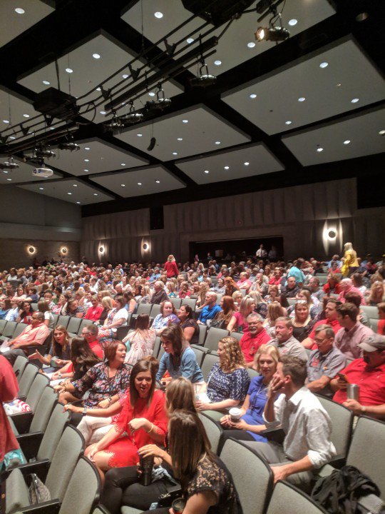 vb4mb's tweet photo. Welcome to the 2018-19 school year! Let's get this party started!! #wearebranson #welcomeback #1st3 https://t.co/XlSm5WK0Np