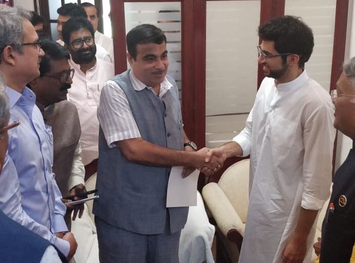 RaviSir_MP's tweet photo. #shivsena #yuvasena #aadityathackeray #parliament #loksbaha #rajyasbha #ravindragaikwad #ravisir #osmanabad #dharashiv #tuljapur #omerga https://t.co/y7UNTzYF5c