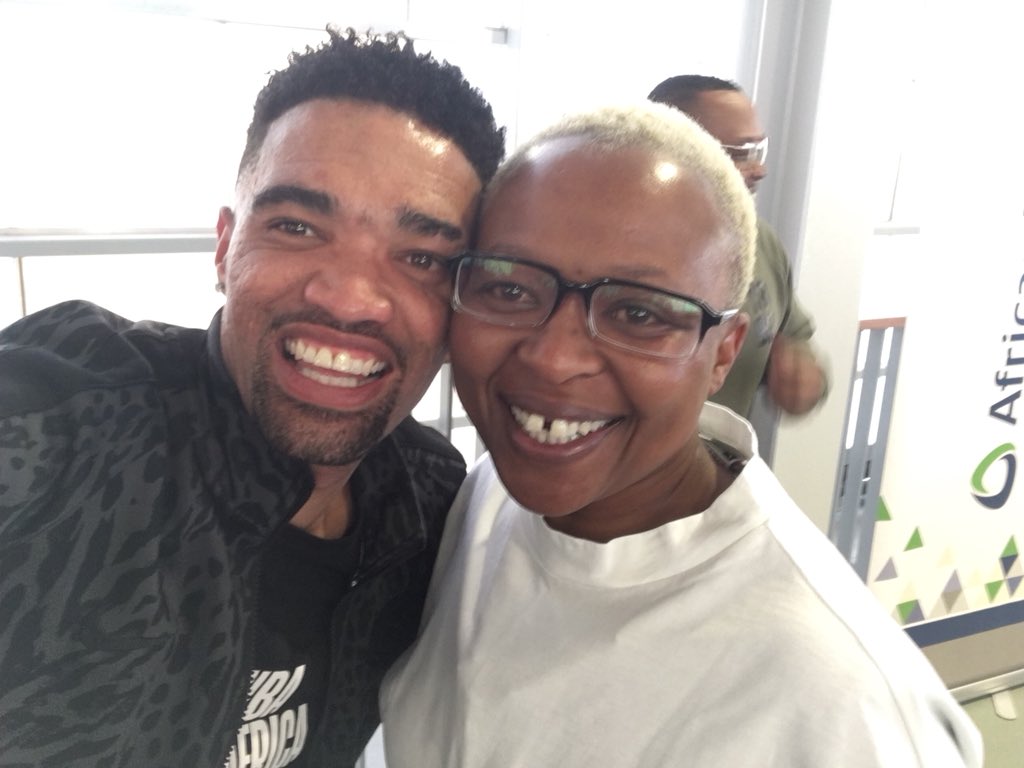 SlimIsDope's tweet image. Lucy and Mickey reunite 😂😂😭😭😭 @Gen_legacy I gotta return asap and kidnap @ManakaRanaka this time lol the girls beat us yesterday at the @Thando_Thabethe #TTWDNC Tournament yday Lol... not fair lol