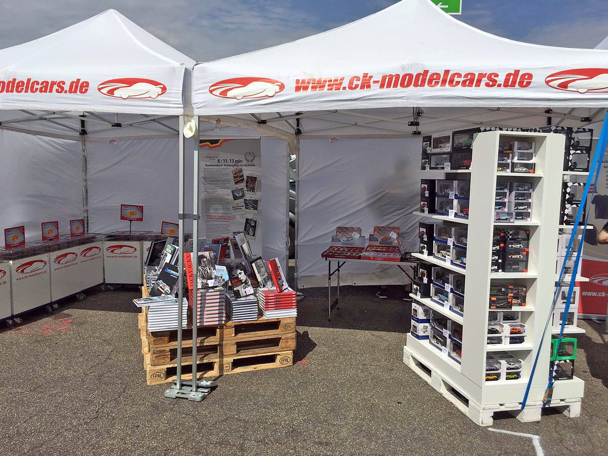 CkModelcars's tweet photo. Besuchen Sie #ckmodelcars beim #OldtimerGrandPrix #OGP #OGP2018 am #Nuerburgring: Den ck-Trailer finden Sie im #Ringboulevard und den Stand im #Fahrerlager neben dem #DRM #Revival-Zelt. 😀😀😀😀😀#OGPNuerburgring #Porsche #AVDOGP https://t.co/FSVlxAzEkj