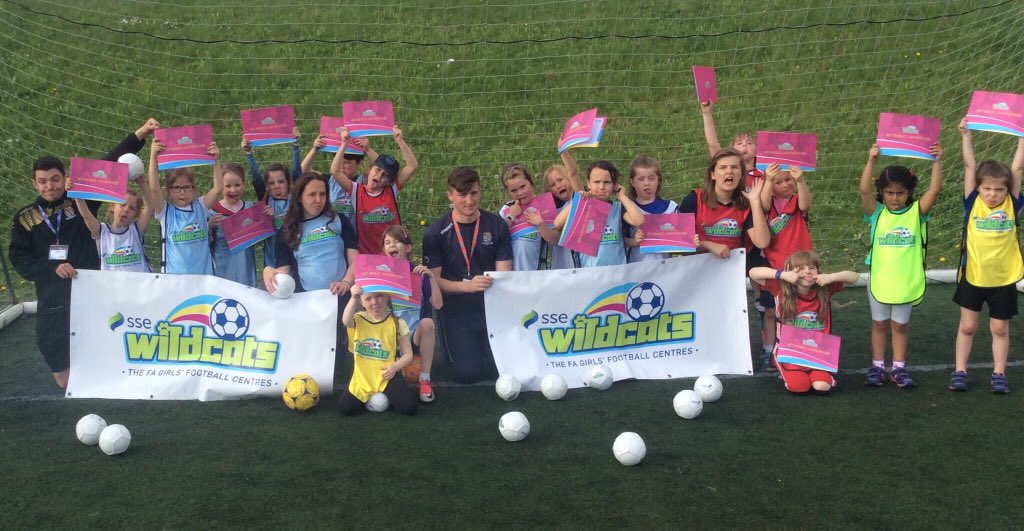 Despite the intermittent showers, Wildcats WILL be on today 5-6pm at St Neots Town FC! See you all soon 😸⚽️👍