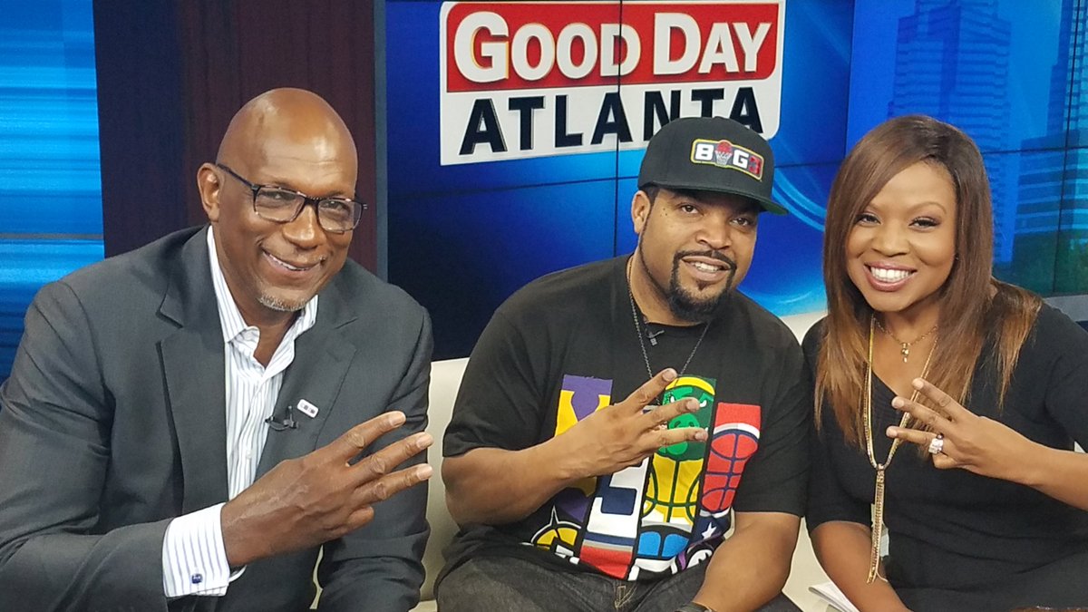 PortiaFOX5's tweet photo. Great interview with @SharonLFOX5 , @icecube
and NBA legend #ClydeDrexler about @thebig3. 🏀 3 on 3 game airs every Friday on @FS1! Game starts tonight at 7 at the #InfiniteEnergyArena in Duluth. https://t.co/7DoZR8NhkV
