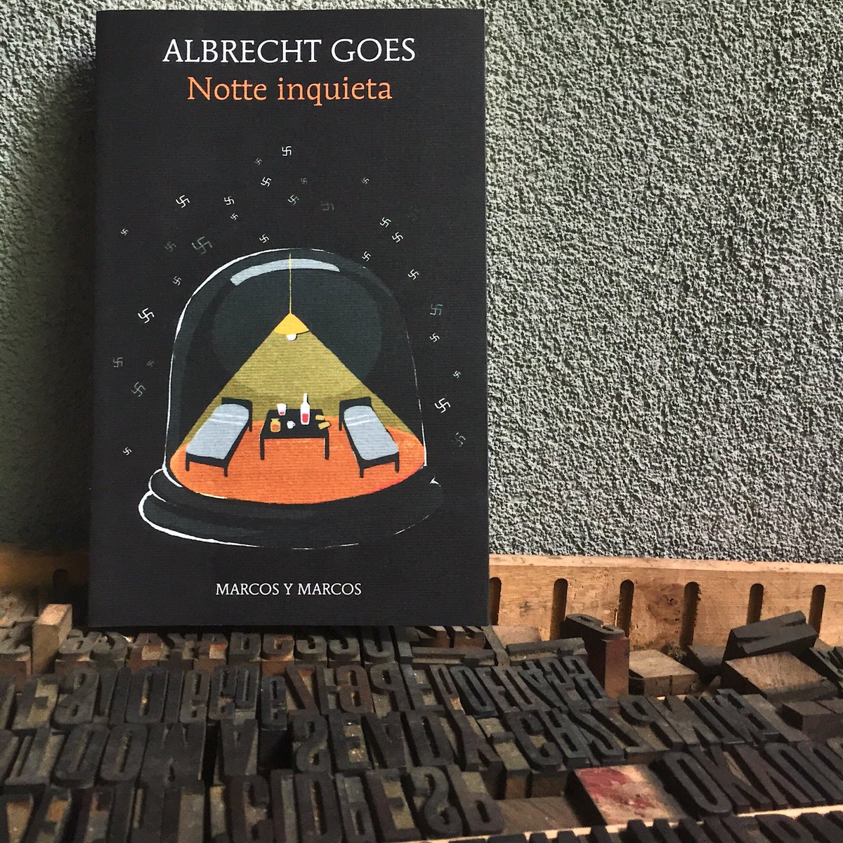 Marcoseditore's tweet photo. A più di sessant’anni dalla prima pubblicazione, #NotteInquieta di #AlbrechtGoes è ancora uno dei romanzi più commoventi sulla seconda guerra mondiale. https://t.co/S8nyZfxCaH
