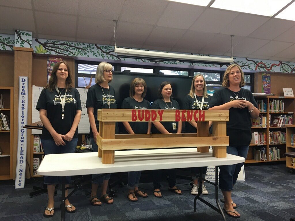 Our hearts are full as we deliver a Buddy Bench to Frost Elementary! This community service project was an awesome experience for our TEAM!! ❤️ #Ford2ndgrade #leadgrowserve #Fordserves @ElementaryFord @JBMcMullenedu