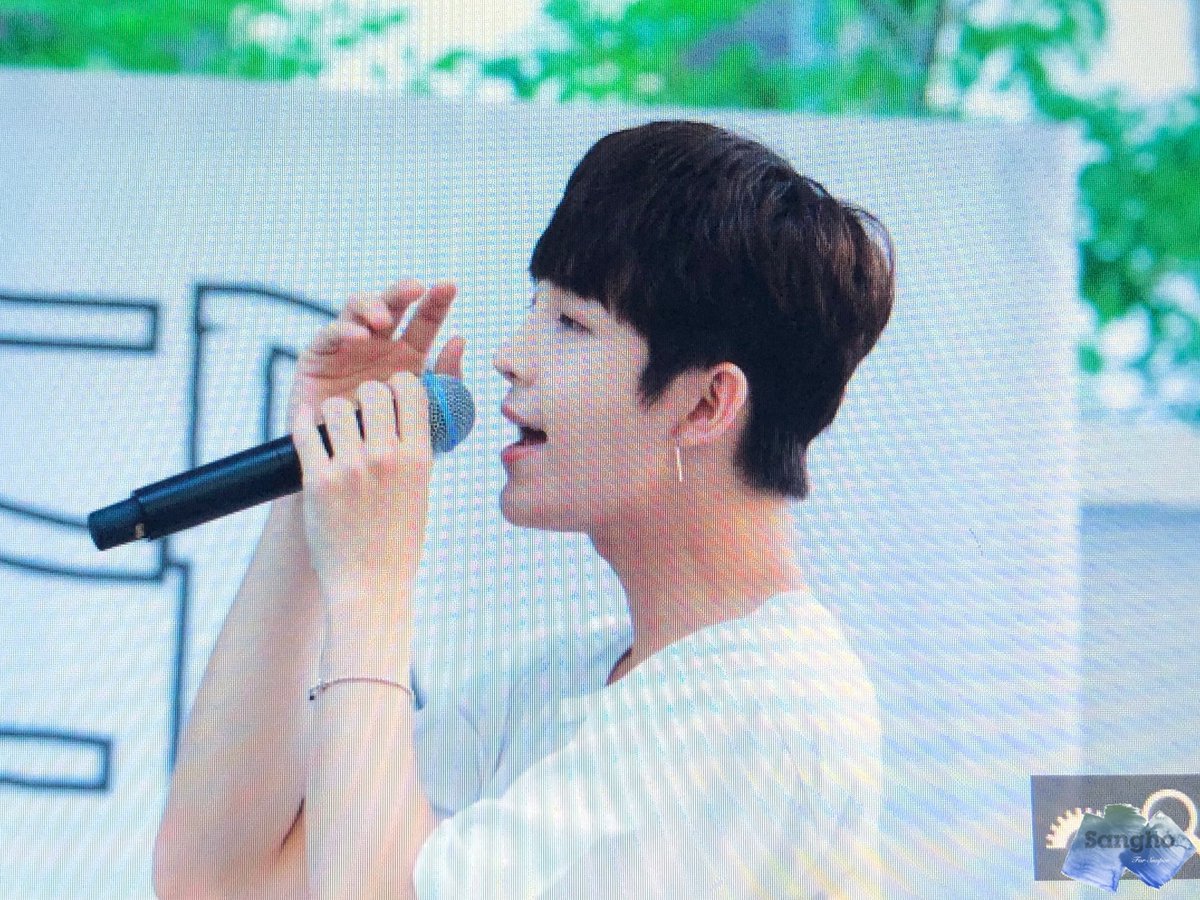 SNP_O2lO's tweet photo. 180810 아마가사키 큐즈몰 프리뷰 2부
#SNUPER #스누퍼 #SANGHO #상호 #夏のMagic @snuper6 
오늘도 수고했어~~!! 너무 더웠지?ㅜㅜ
푹쉬고 내일도 화이팅!!!!! https://t.co/oDG8I77tjI