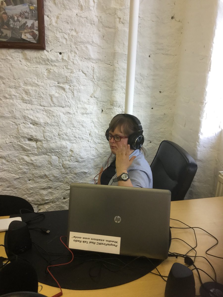 Hanna Bennett tweet media