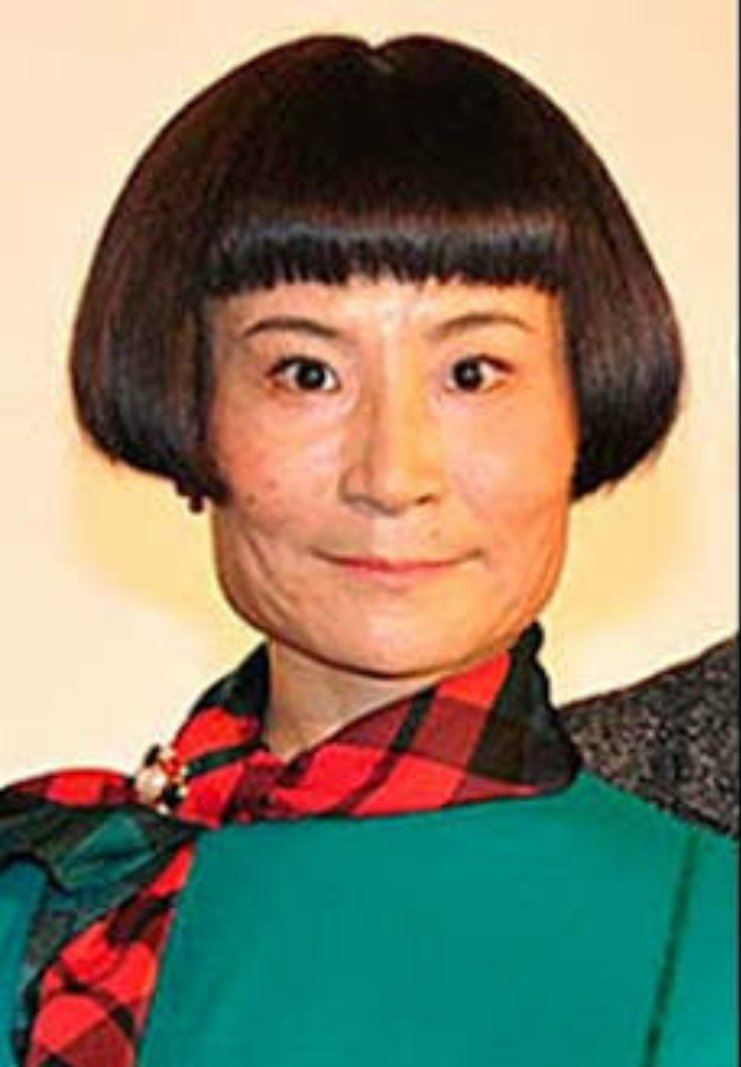 Veroc 完全に一致では無いのだが何となく似てる 髪型といい頬骨の感じといい 実写でリゼロをやるなら片桐はいりさんにやって頂きたい Veroc 完全に一致では無いのだが何となく似てる 髪型といい頬骨の感じといい 実写でリゼロをやるなら片桐はいりさんにやって頂きたい