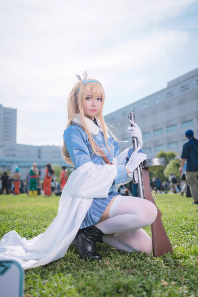ミヤビさん専用　ＣＵＮＥ 青白ストライプオーバーオール DkPvdJCVsAEsYp8?format=webp&