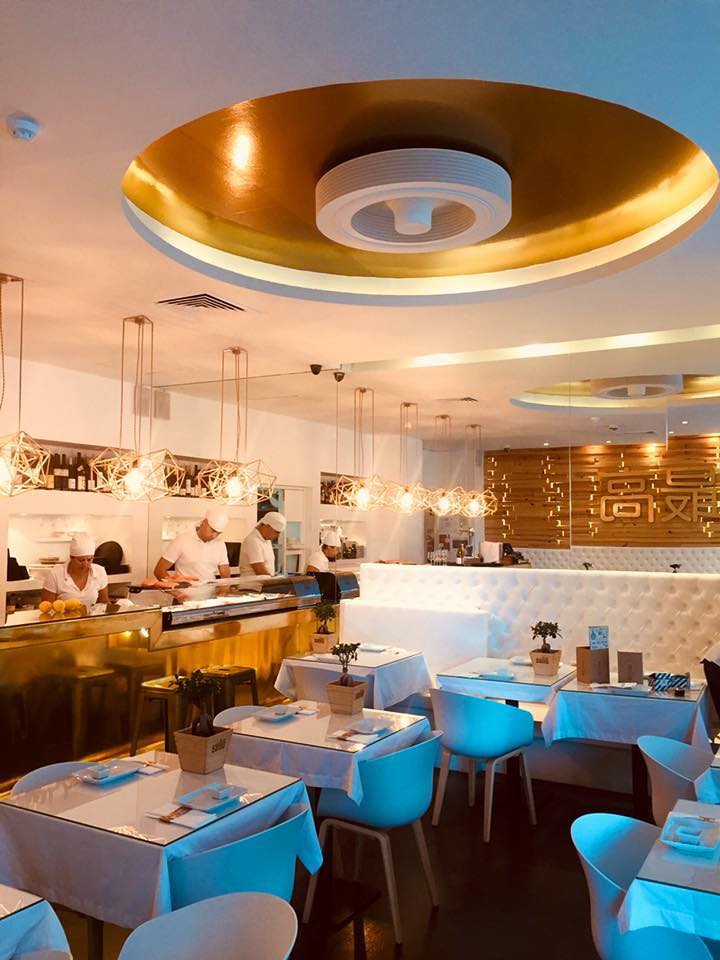 ExhaleFans's tweet photo. Hot or cold spots a problem for your business? Our fans mix air to create a consistent temperature and comfortable breeze for every customer and employee. https://t.co/FFs3wZ5AXe #restaurant #decor #comfort #bladeless #ExhaleFan https://t.co/qt6pHQF4XG