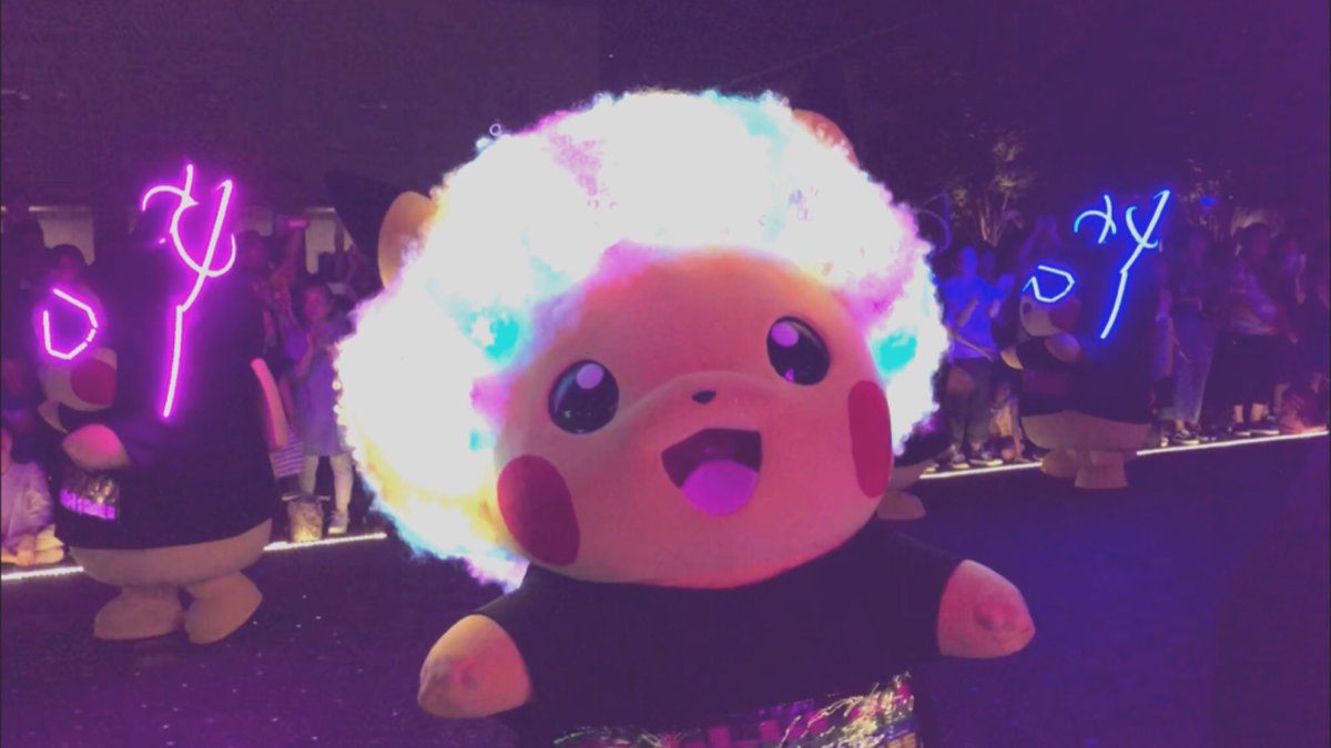 naminaminamikan's tweet image. レインボーアフロピカチュウ(と勝手に名付けた)ほんとうに可愛い🌈