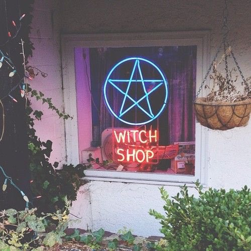 ErytheiaMedea's tweet image. Happy to announce my Magick shop is open! Filled with tarot readings and other goodies, you’ll get the answers you seek. 
etsy.me/2urvNjs
#witchesofetsy #tarotreading #tarotreader #tarot #witch #witchcraft #witchesoftwitter #fridaymotivation #nationalazyday #magicshop
