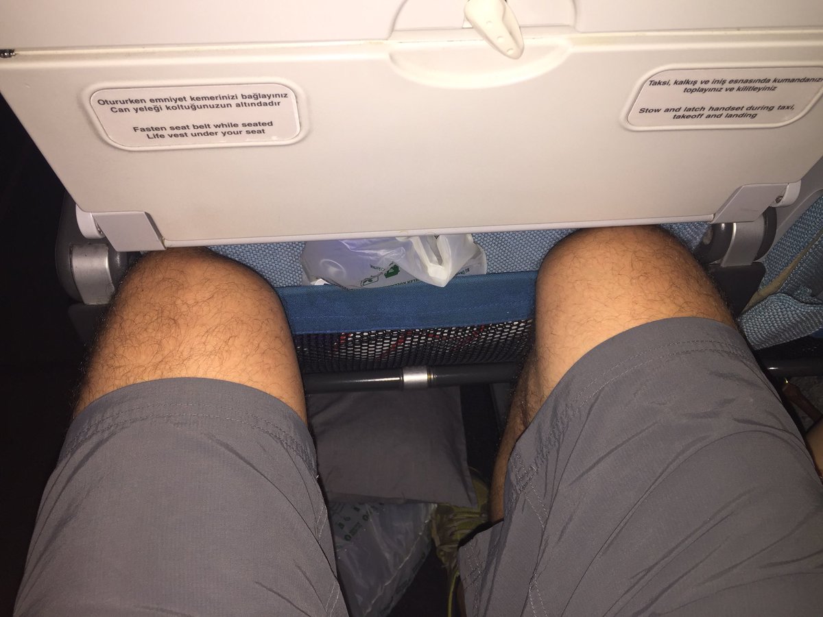 cuppensp's tweet photo. My legspace in a 10hr long-distance flight with @TurkishAirlines , totally ignored by the crew. I’m 1m91. Length should define your place in a plane. Planes should reserve place for long people. And Turkish Airlines should try to help its passengers... https://t.co/2ajAFMYTF6