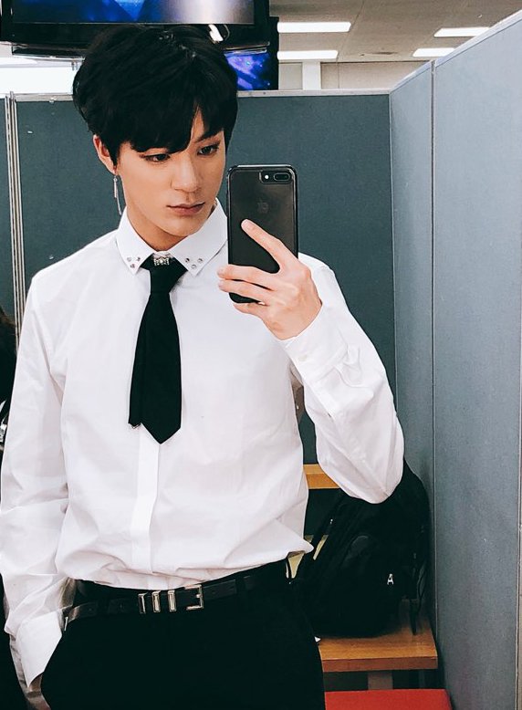 Dark Romance tweet media