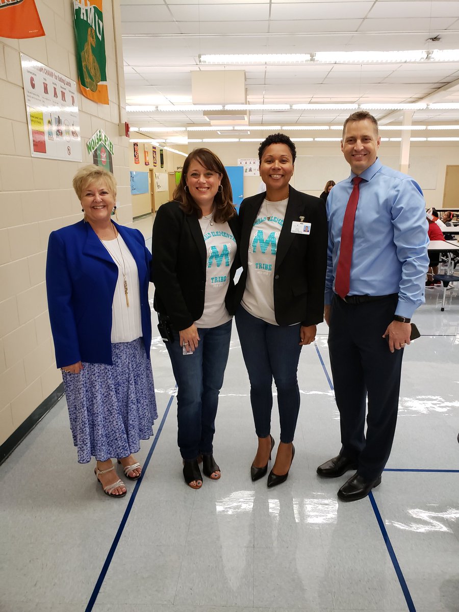 Sally8429's tweet photo. McDonald's first day of school was awesome #WeClimbTogether #firstdayofschool #HCPSB2S https://t.co/aPmvX7gvcm