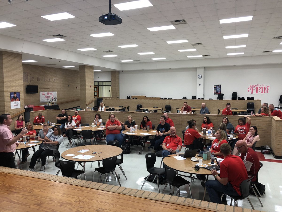 kristiguest's tweet photo. Maypearl High School Panthers...We’re going to have a great year! Let’s get this started! #firstday #MaypearlStrong https://t.co/flEfL2Td9c
