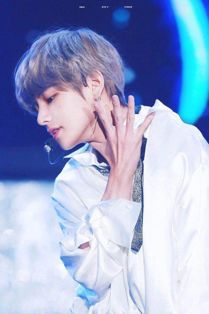 Featured image of post Taehyung Dna Era Hair I m back with another bts hair tutorial and this time it s taehyung s hair